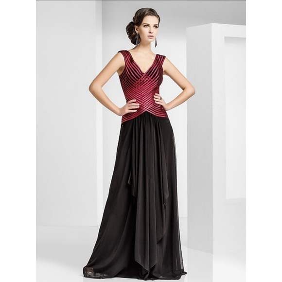 NWT LT LanTing Black & Red Whimsical Formal Fairy Flowing Maxi Dress $279 Size 8
